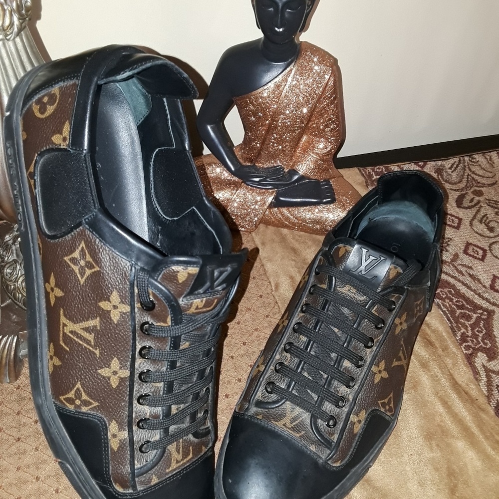 Louis Vuitton men shoes